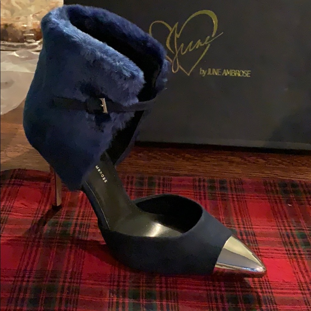 New in original box June Ambrose heels